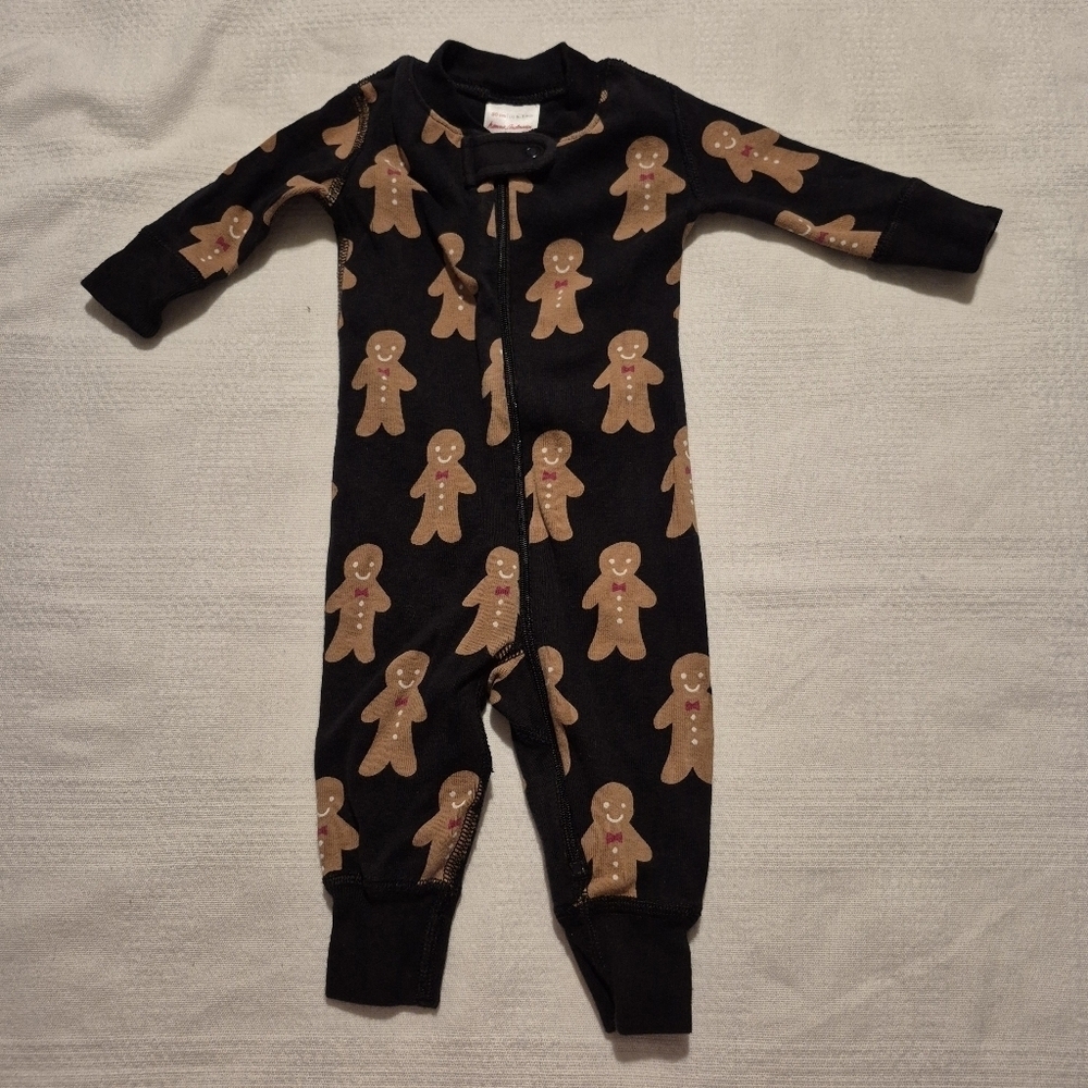 Hanna Andersson size 50 0-3 months Gingerbread man footless sleeper, zip up VGUC